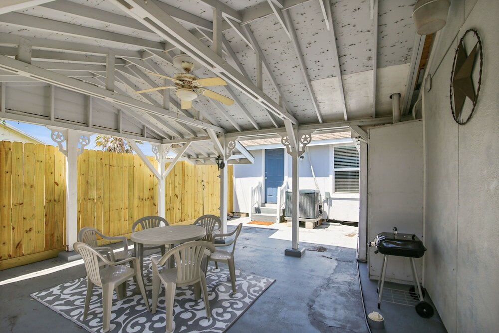 Фото Butterfly Bungalow