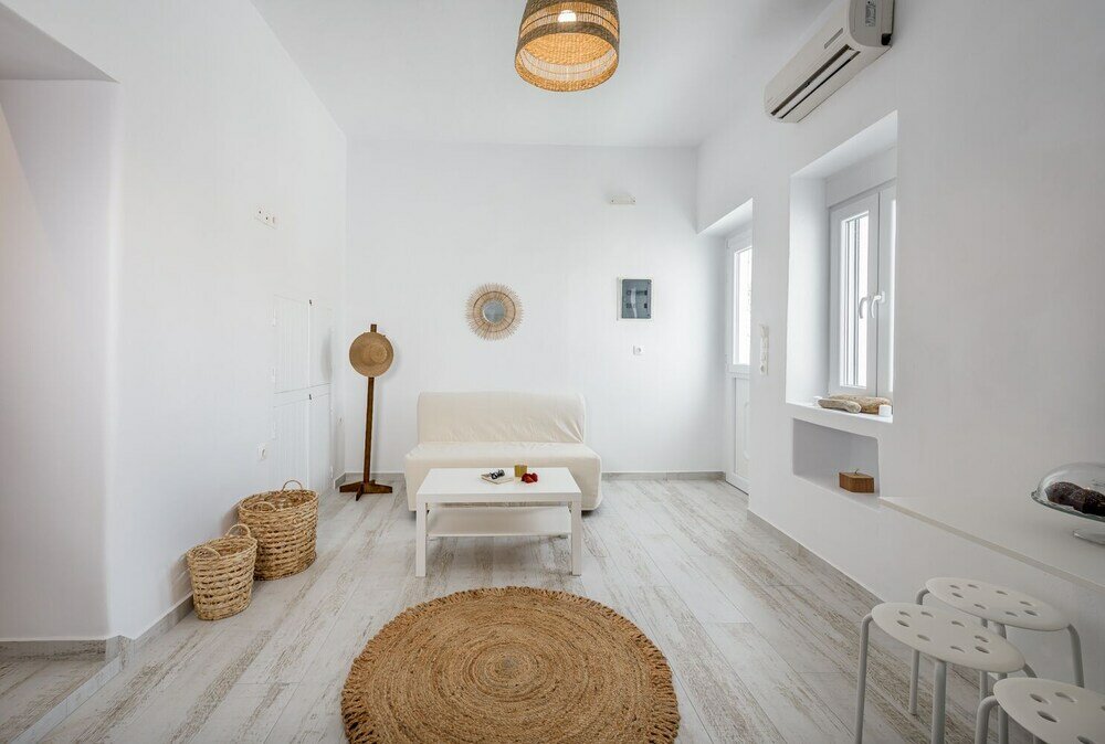 Фото Salty Caves Apartments Milos