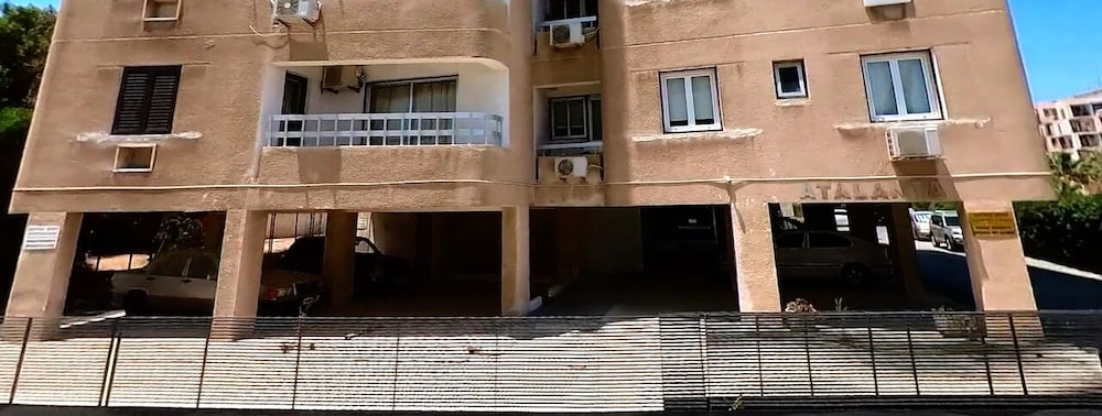 Фото Sunrise SeaView Apartment