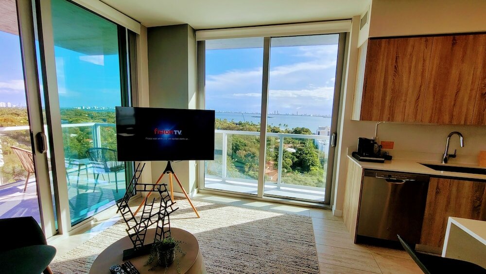 Фото Design District Bay View Cielo Stays