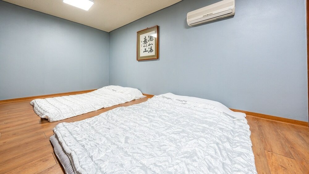 Фото Gyeongju Jang