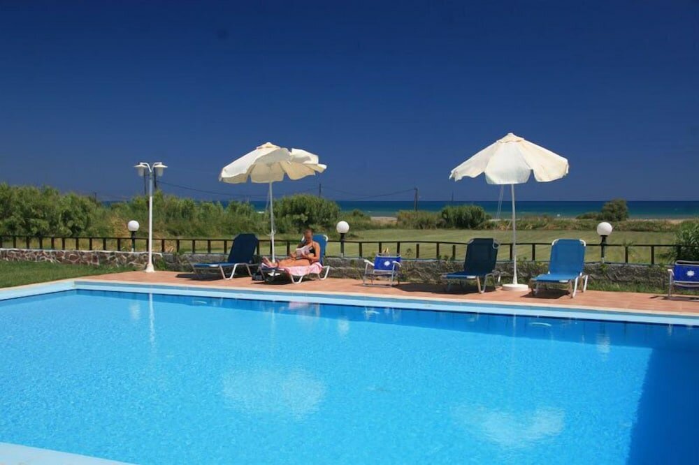 Фото Kris Apartments