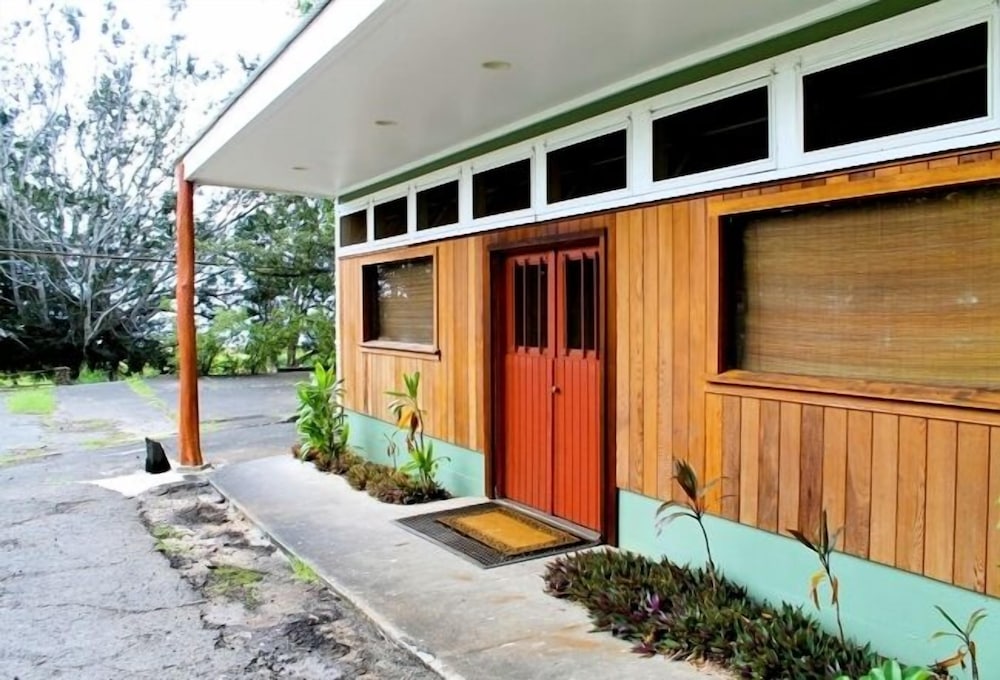 Фото Pahala Plantation Cottages