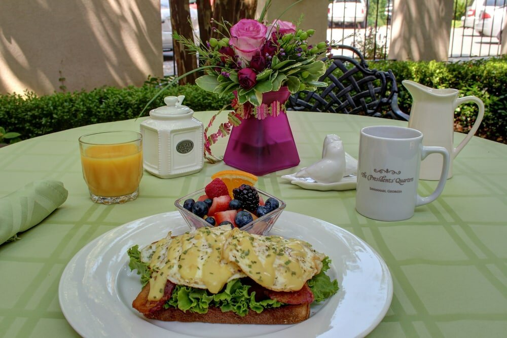 Фото The Presidents' Quarters Inn