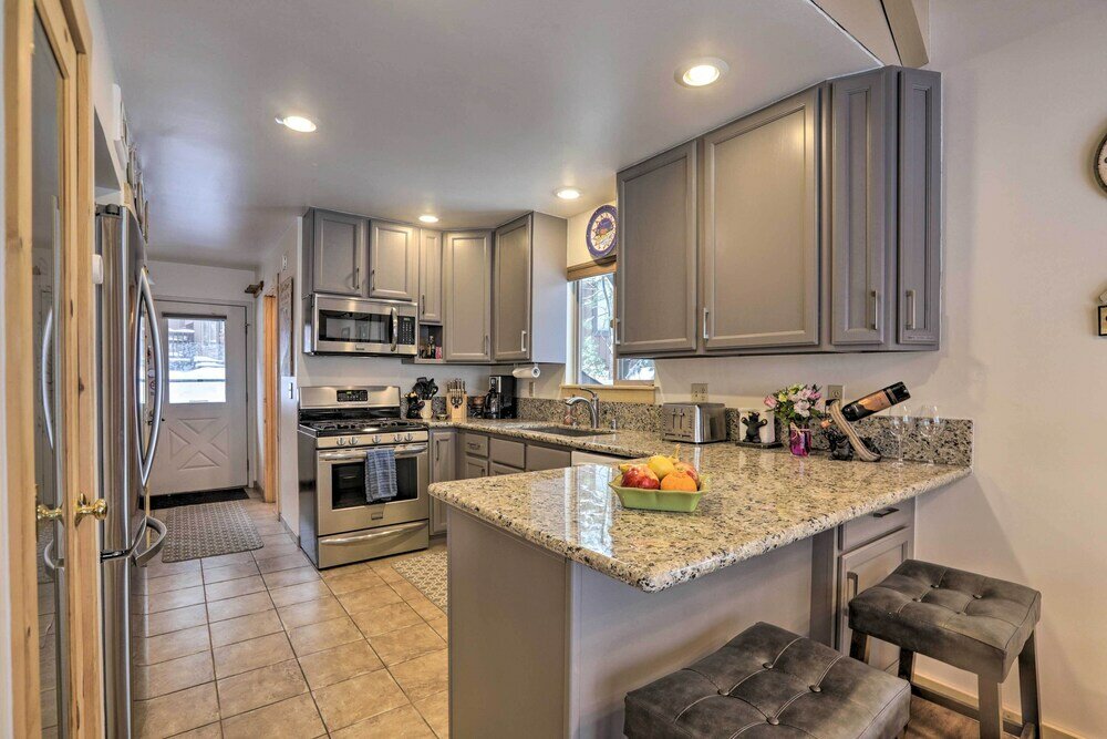 Фото Lazy Bear Cabin