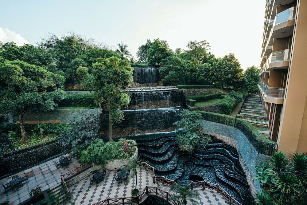 Фото Royal Garden Hotel