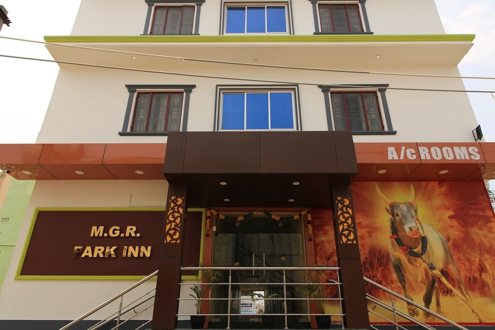 Фото отеля 1