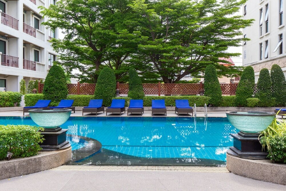 Фото Lasalle Suites Hotel & Residence