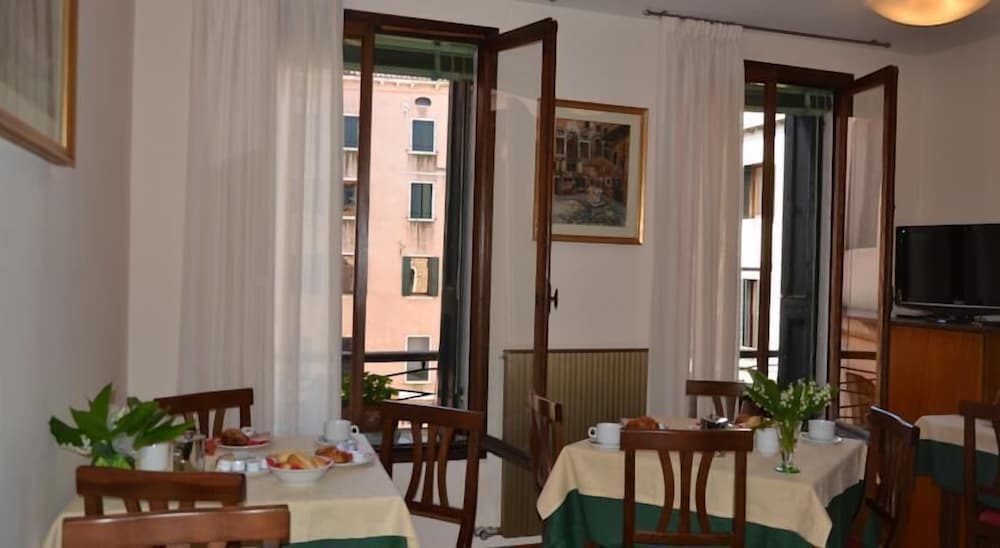 Фото Hotel Canada Venezia