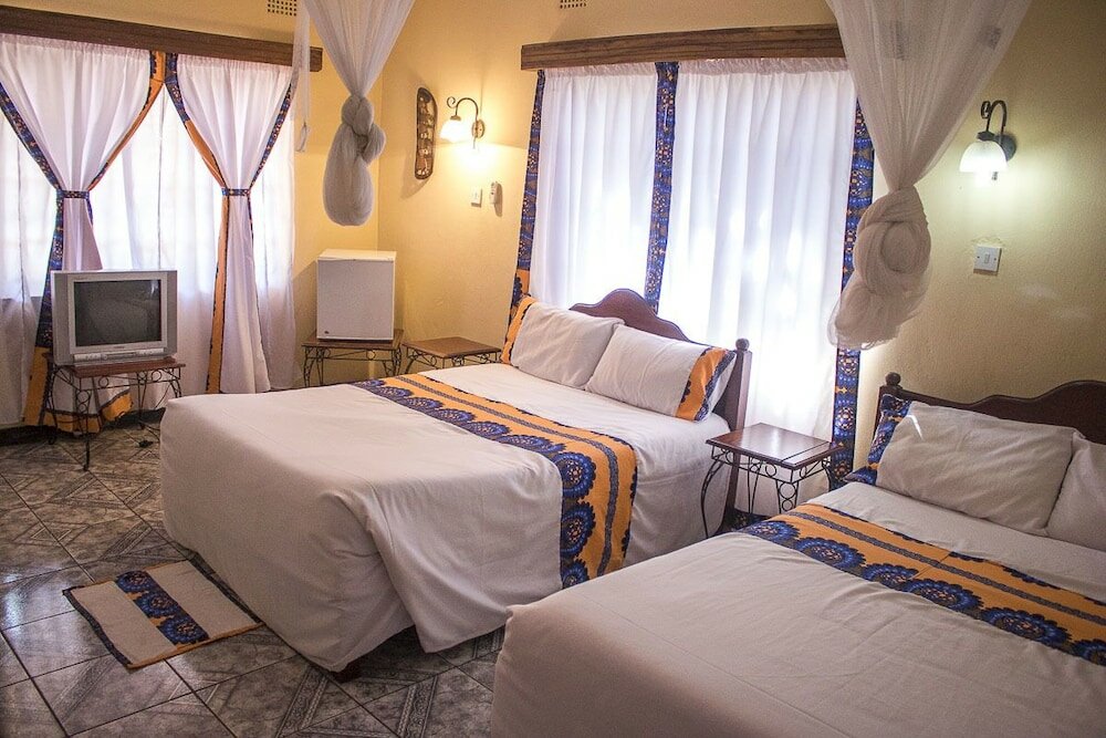 Фото Chanters Lodge, Livingstone