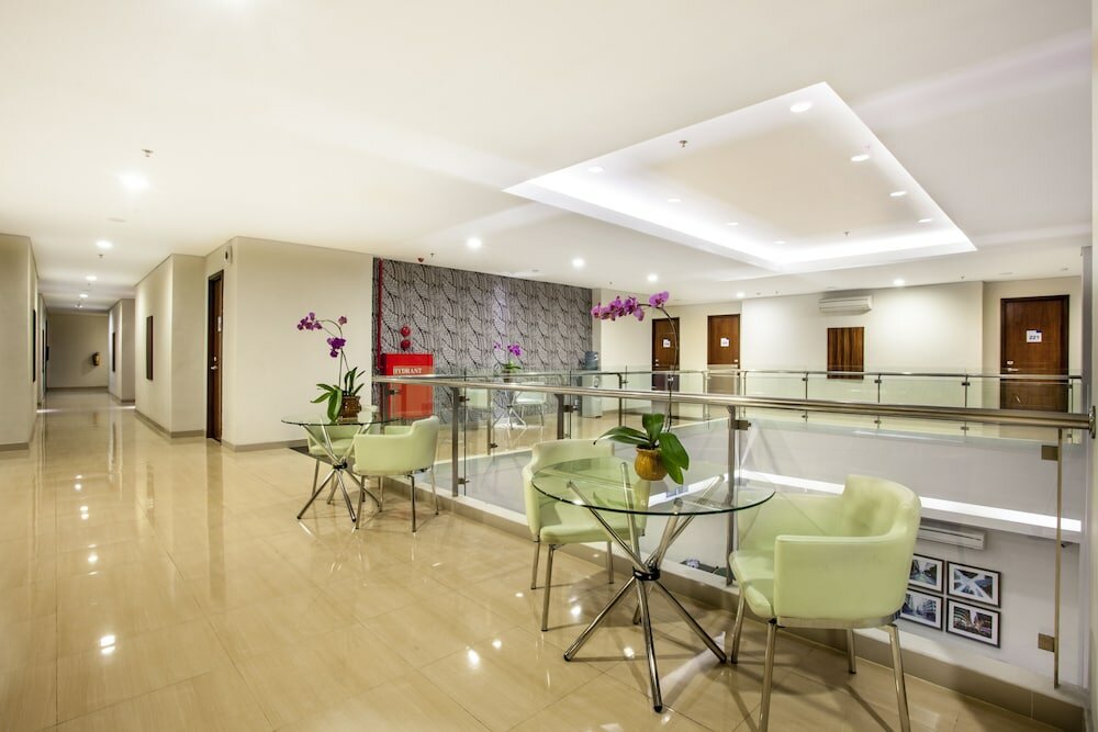 Фото Hotel 88 Embong Malang