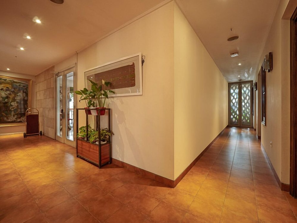 Фото Alron Hotel Kuta Powered by Archipelago