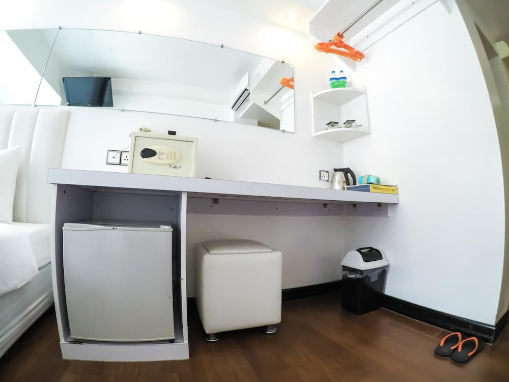 Фото Clover Hotel City Center