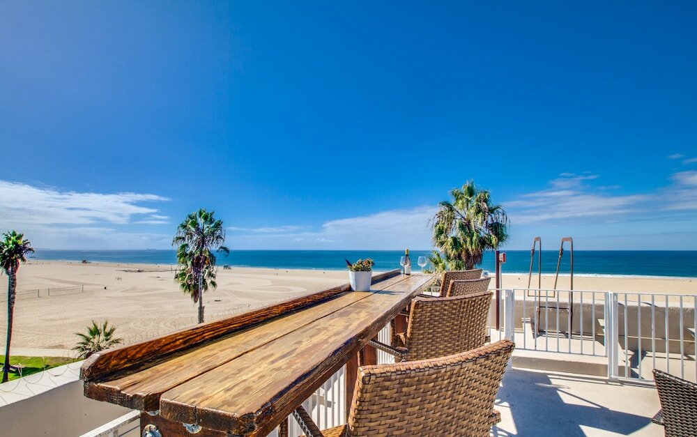 Фото Venice Suites