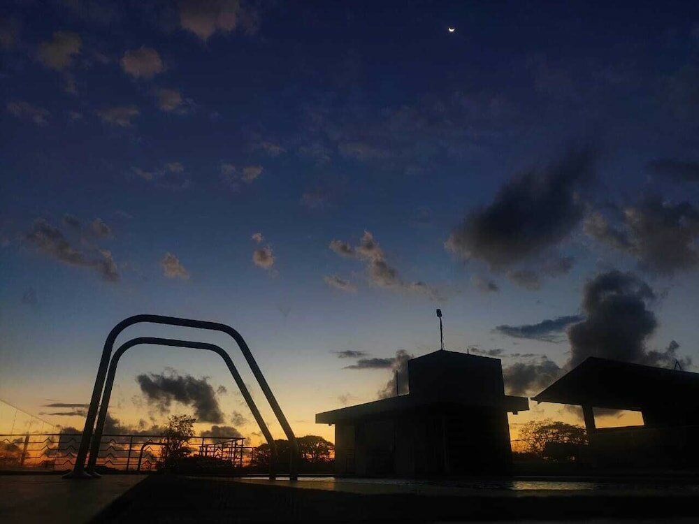 Фото Hotel Hilltop International