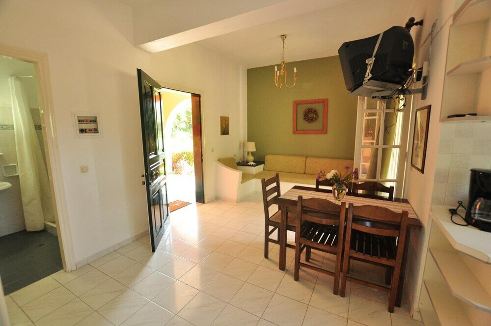 Фото Elena Apartments Corfu