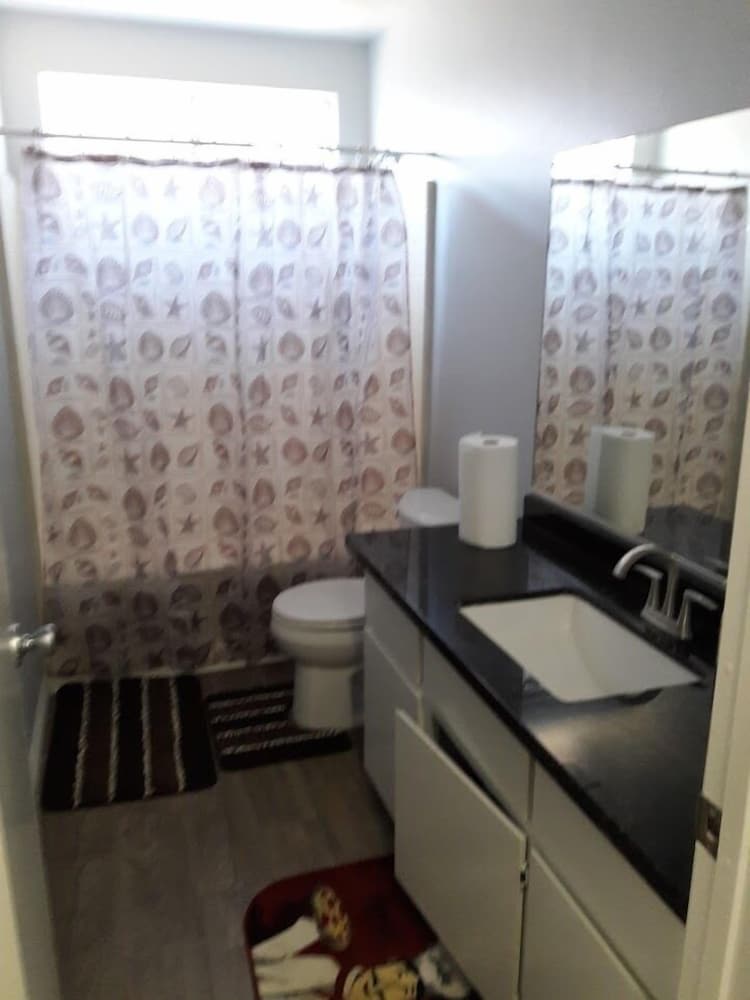 Фото Coalinga Embassy