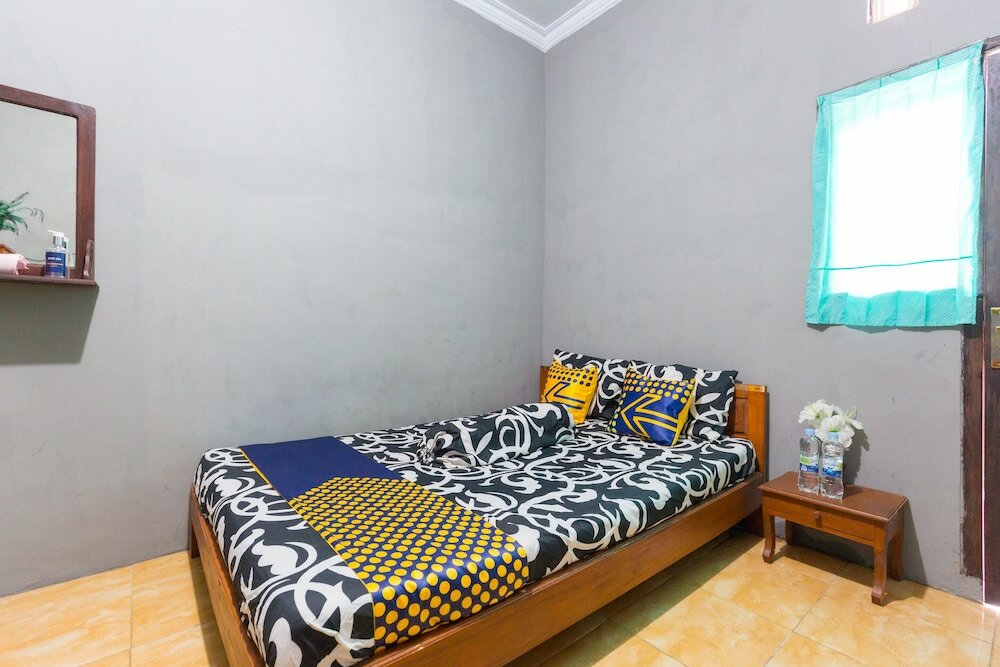 Фото Spot On 1746 Putri Kuning Residence - Campus Accommodation