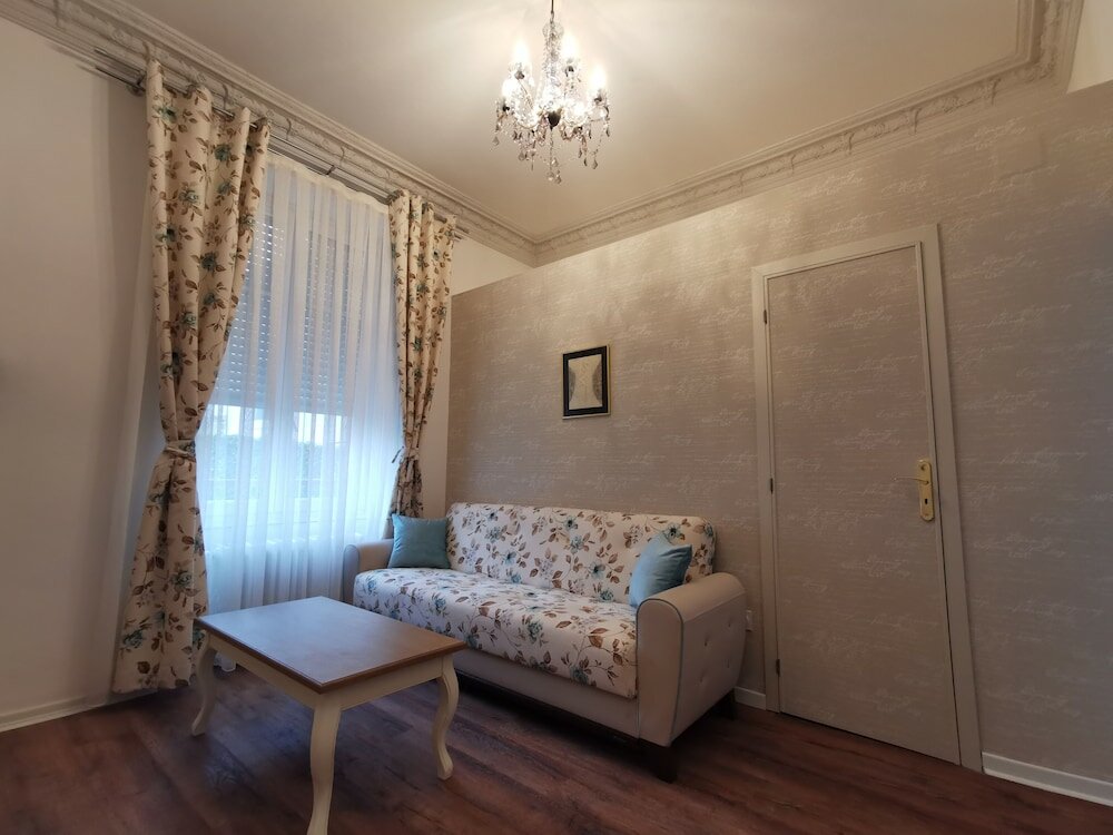 Фото Colmar Suites