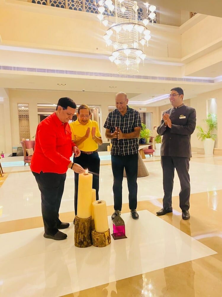 Фото DoubleTree by Hilton Hotel Agra