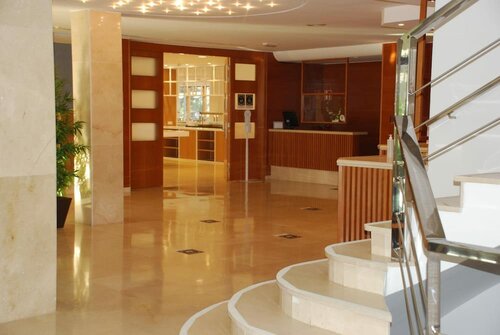 Гостиница Hotel Los Robles в Гандии