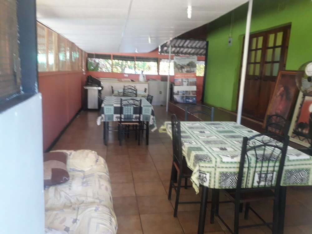 Фото Gloria's Bed and Breakfast