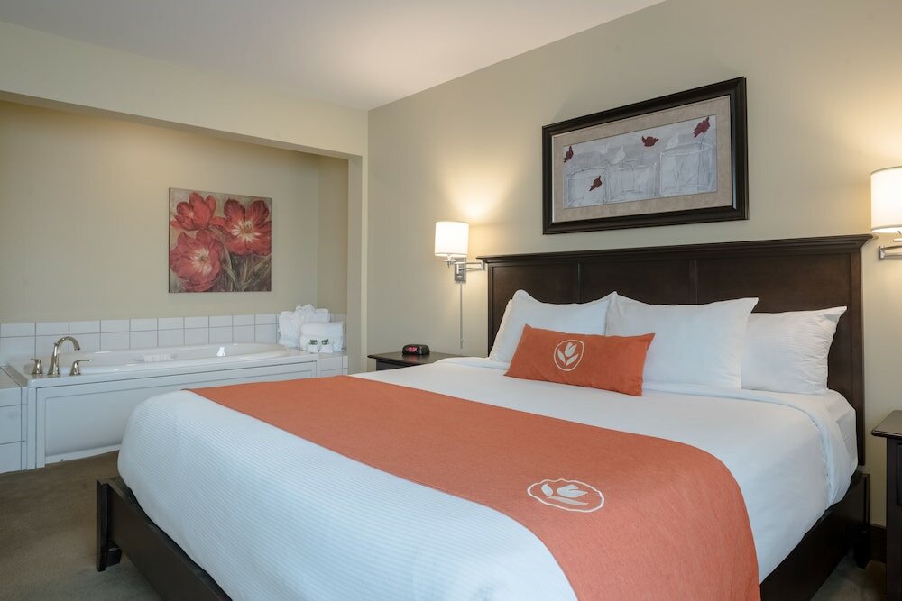 Фото Amsterdam Inn & Suites Sussex