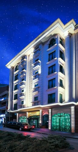 Demonti Hotel