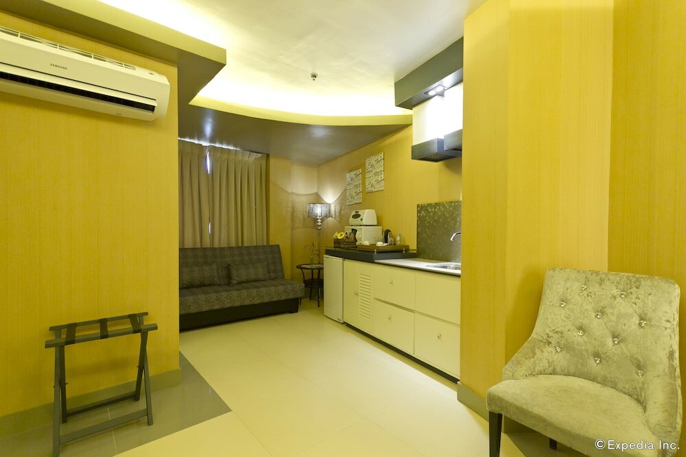 Фото Eloisa Royal Suites