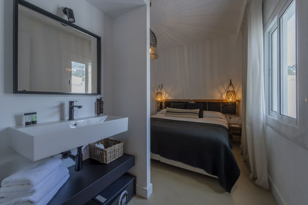 Фото Hostal Boutique Es Menut