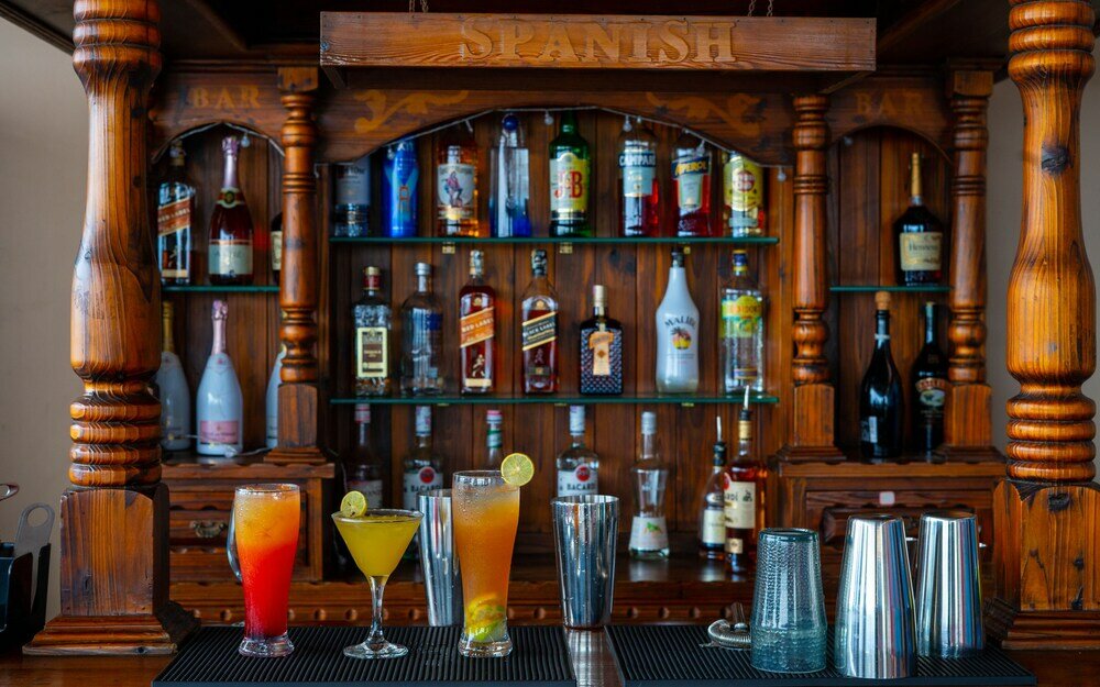 Фото G. C Royal Hotel