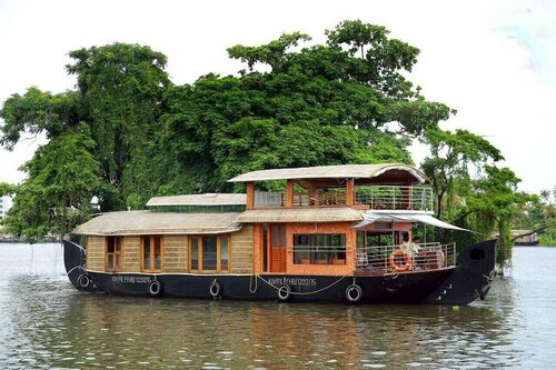 Гостиница Honeymoon Houseboat