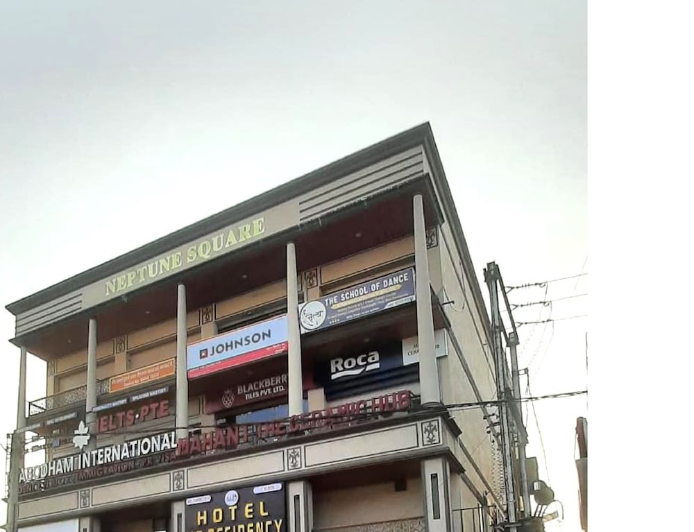 Фото отеля 2