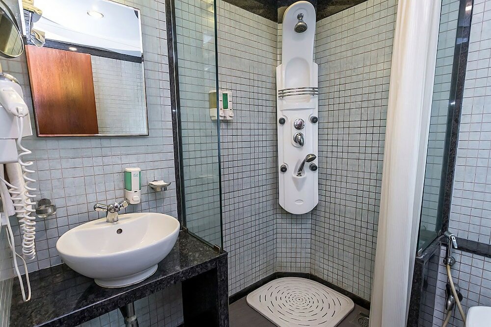 Фото Hotel Shubhangan