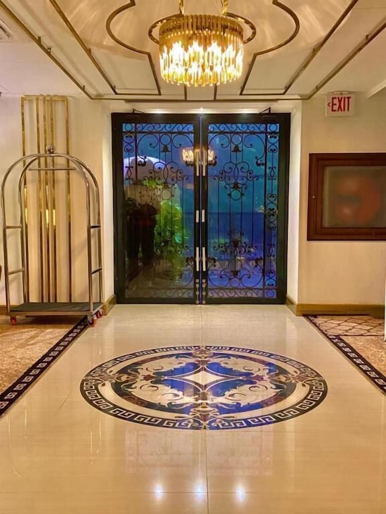 Фото Saffron D'or Hotels Lahore