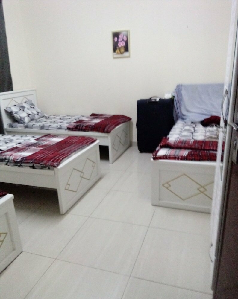 Hostel Royce Youth Hostel L. L. C, Sharjah, photo