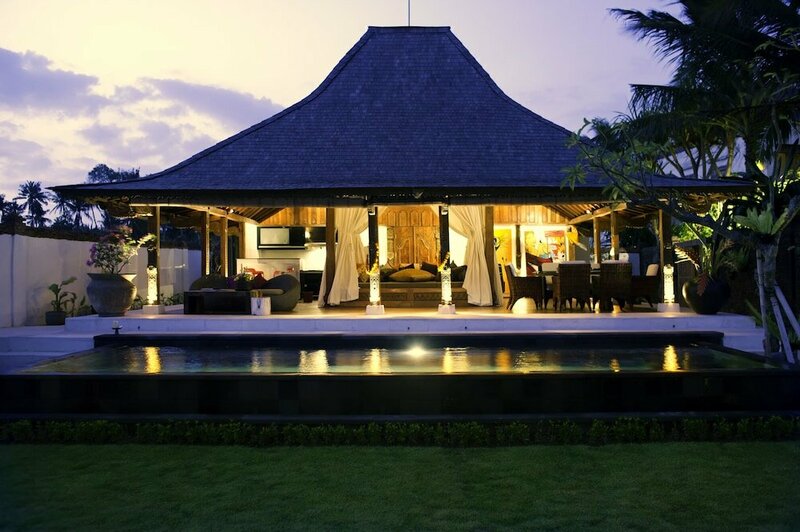 Гостиница Aventus Luxury Beachfront Villa Gianyar
