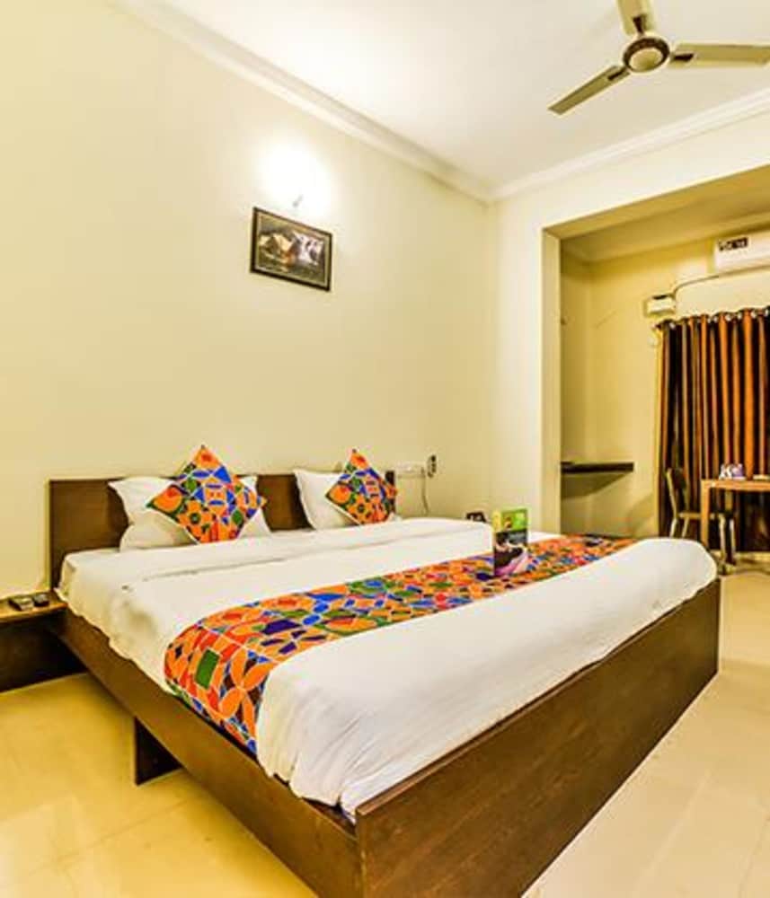 Фото FabExpress Spring Height Porvorim