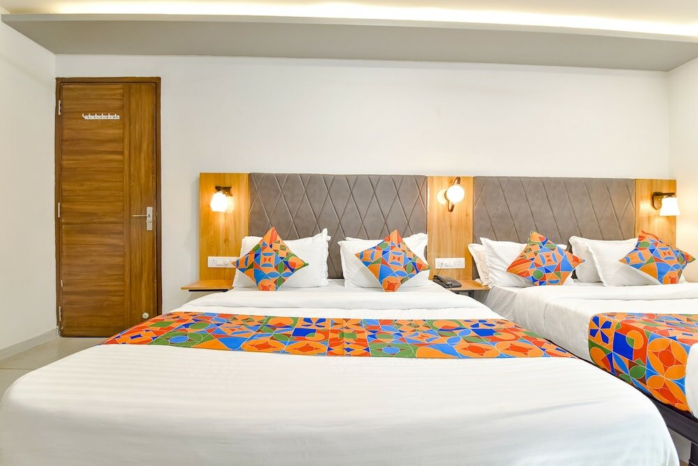 Фото Fabhotel Royal City