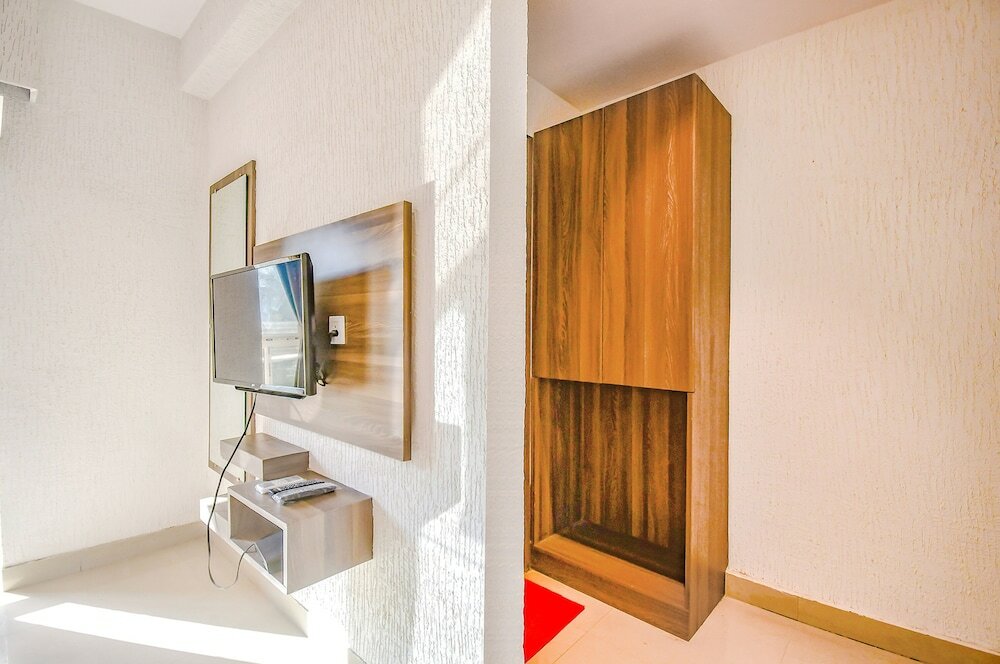 Фото FabHotel Lake View Topsia