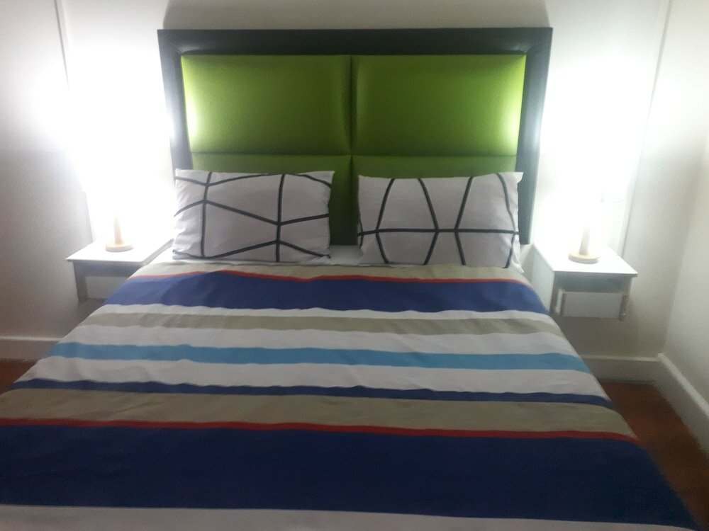 Фото The Monument Guesthouse