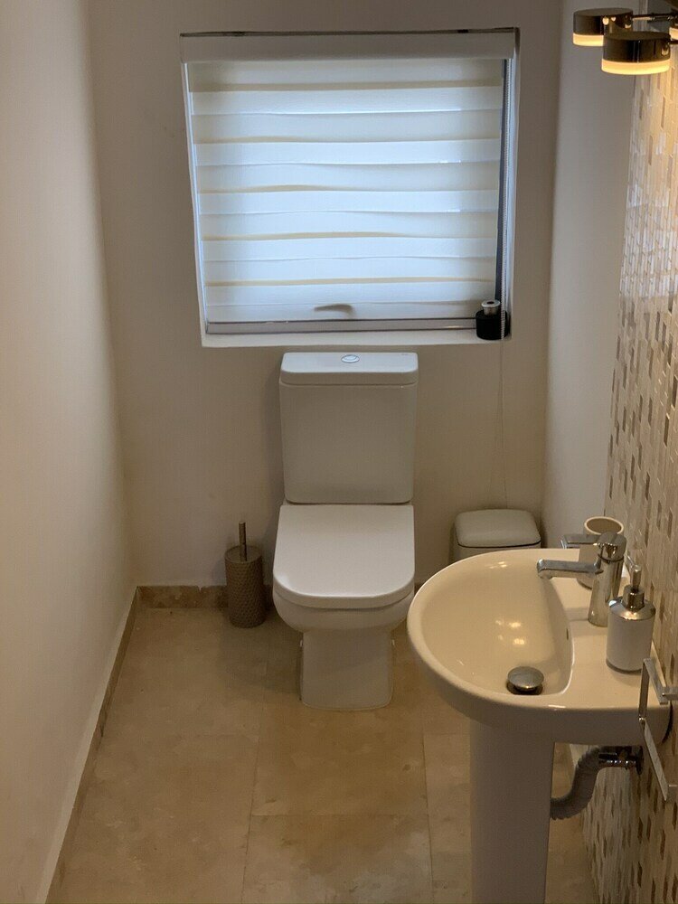 Фото Euneva Court Townhouses - Bentley Place