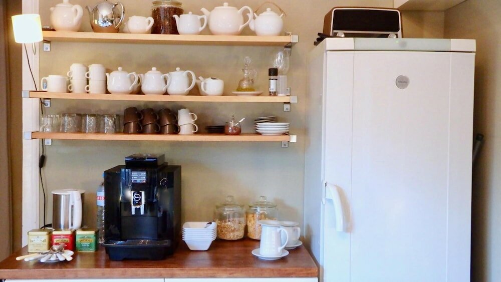 Фото Hostal B&b Poblenou