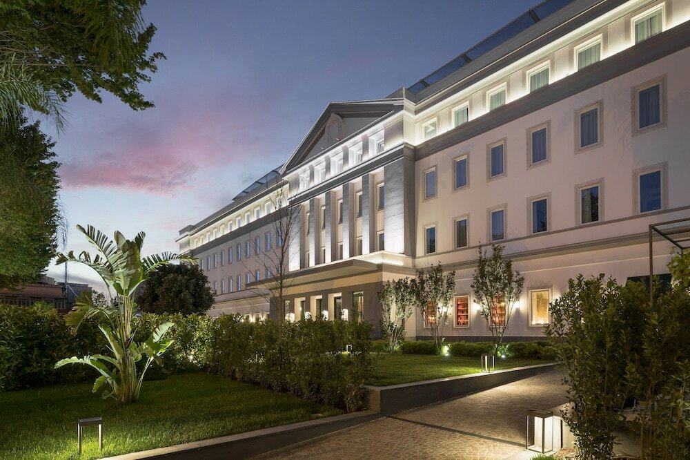 Фото отеля 1