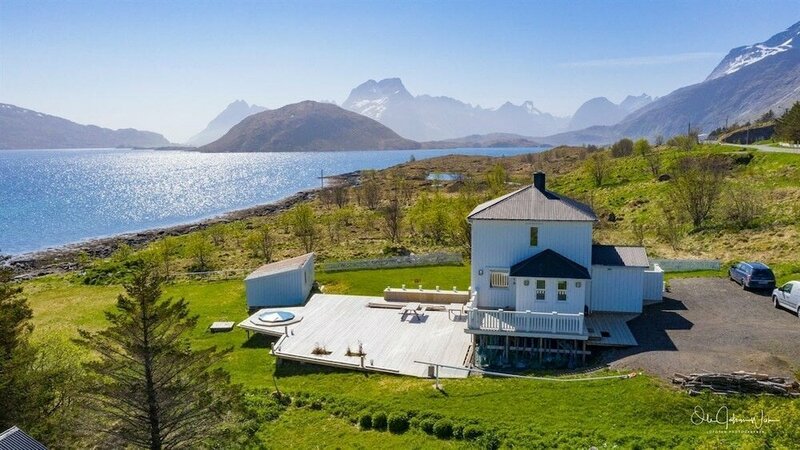 Гостиница Private Cozy House by the Fjord