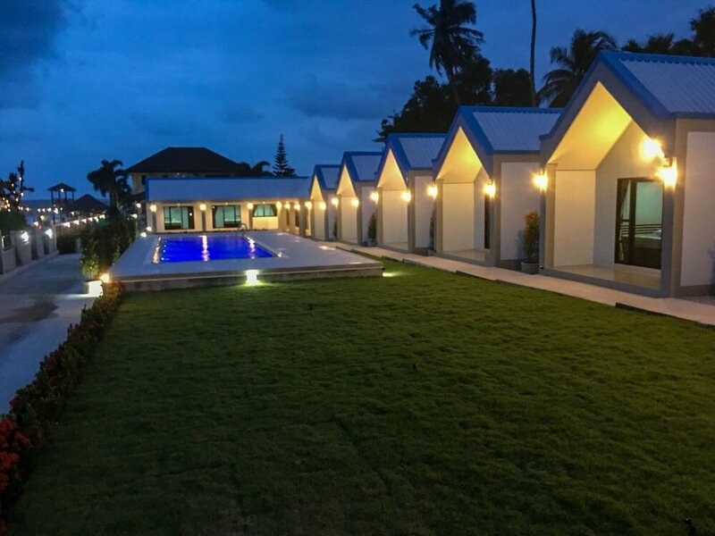 Гостиница Cc Beach Resort