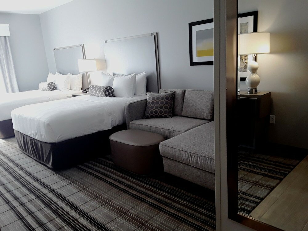 Фото Hawthorn Suites by Wyndham Loveland