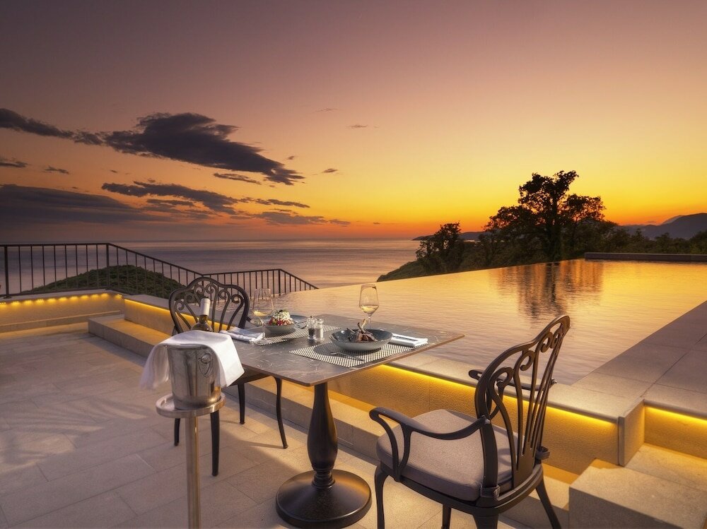 Фото Vivid Blue Serenity Resort