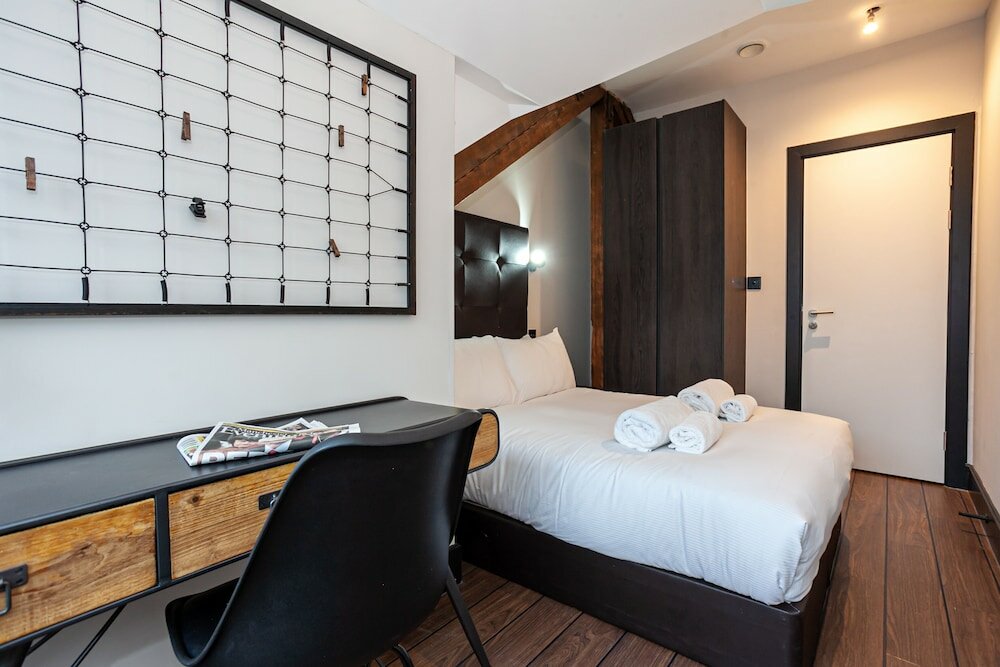 Фото Portland Street Apartments