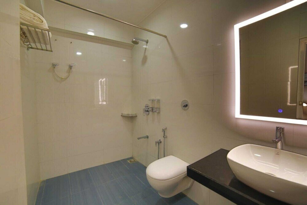 Фото Отель Marigold Mount Abu with Swimming Pool